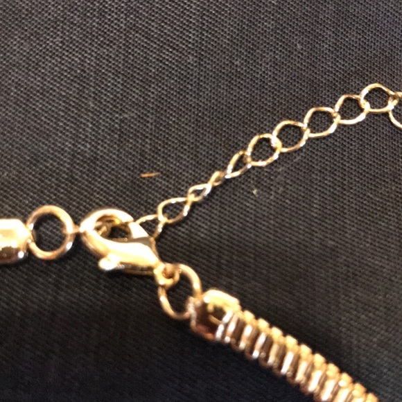 Nwt Monet chocker necklace. - Picture 3 of 9